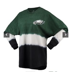 NWT- Women's Philadelphia Eagles Fanatics
Branded Long Sleeve T-Shirt Size XL